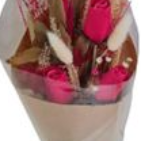 Buqu� de rosas de lascas de madeira
