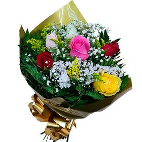 Buqu� Alegria com 6 rosas coloridas