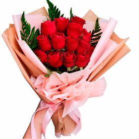 Buqu� Luxo 12 rosas vermelhas