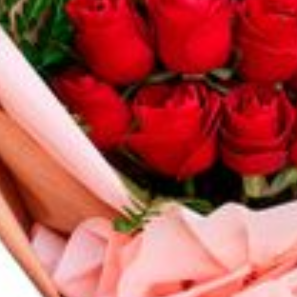 Buqu� Luxo 12 rosas vermelhas