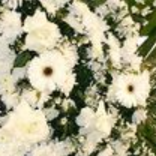 Coroa de flores Brancas P