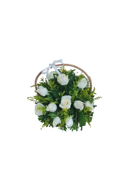 Cesta com 15 rosas brancas 