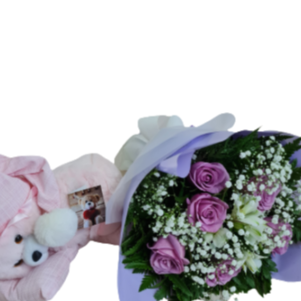 Buqu� de rosas lilas e pel�cia