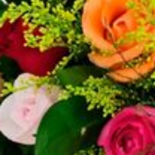 Buqu� 8 rosas coloridas